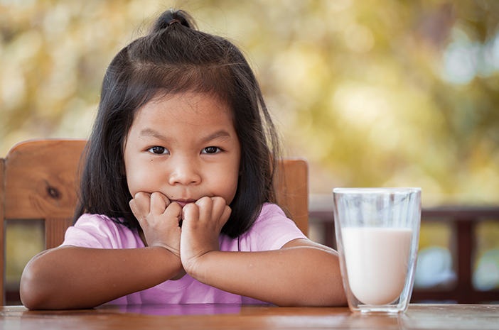9 Tanda Mengenal Alergi Susu pada Kanak-kanak