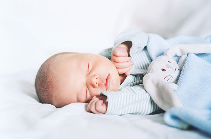 Бодлива топлина при новородени, ето как да се справим с нея