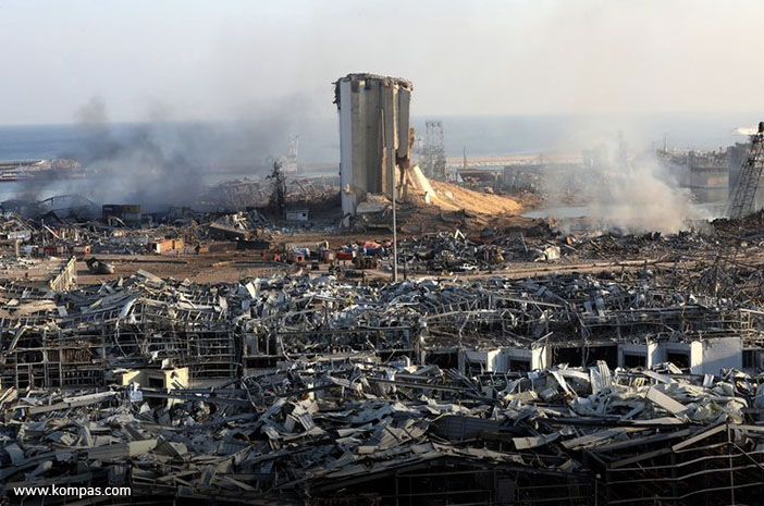 Експлозията в Ливан произвежда азотни оксиди, това е опасно