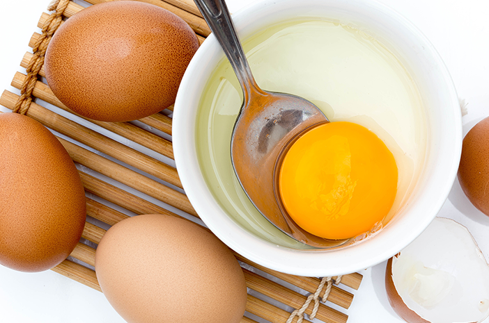 على الرغم من أنه صحي ، هل يمكنك تناول البيض كل يوم؟