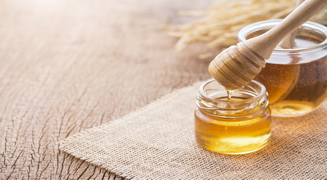 6 benefici del miele per i bambini