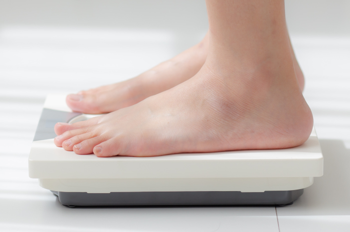 厳格な食事療法を必要とせずに体重を減らすための8つのヒント