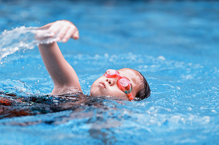 Kanak-kanak Aktif Berenang, Inilah Kebaikan untuk Kesihatan