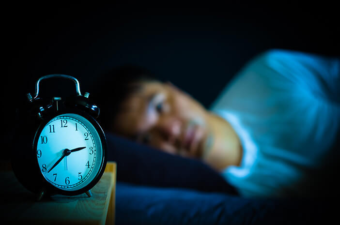 قد تكون صعوبة النوم بسبب الاضطرابات الهرمونية